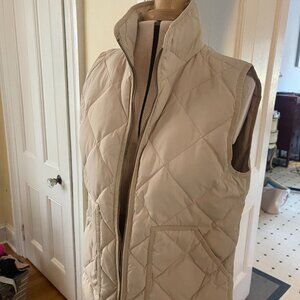 quilted sleeveless jacket vest